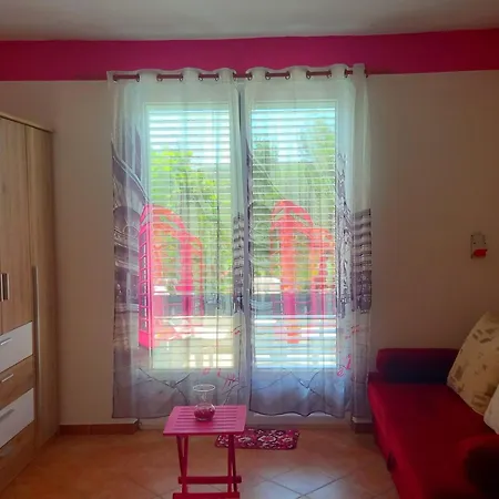 In By Interhome * Rab Town