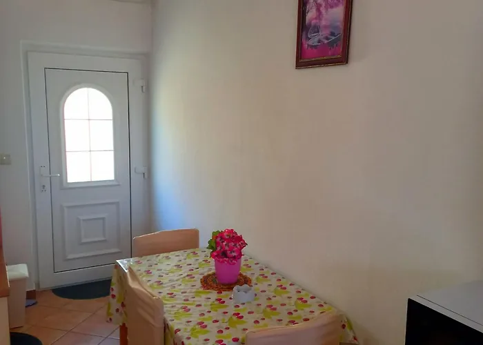 In By Interhome Apartament Rab Town